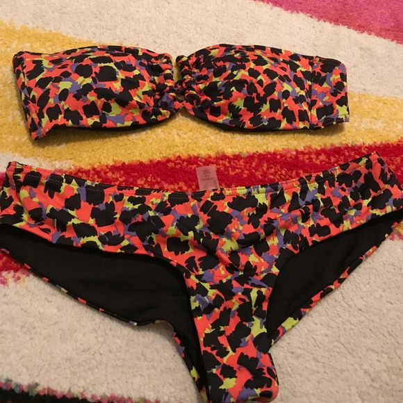 Victoria's Secret multicolored bikini mismatched - Picture 4 of 7